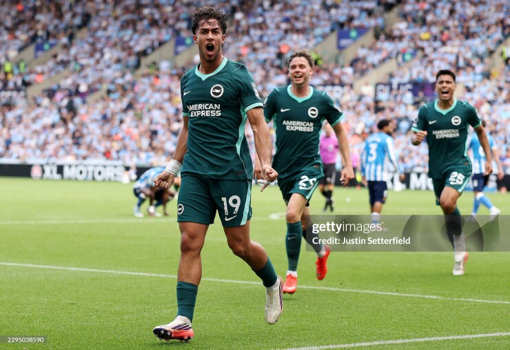 Brighton đại thắng trên sân Coventry