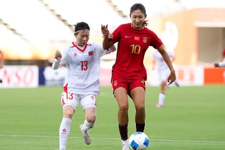 Wang Yan Wen tranh chấp với Diễm My