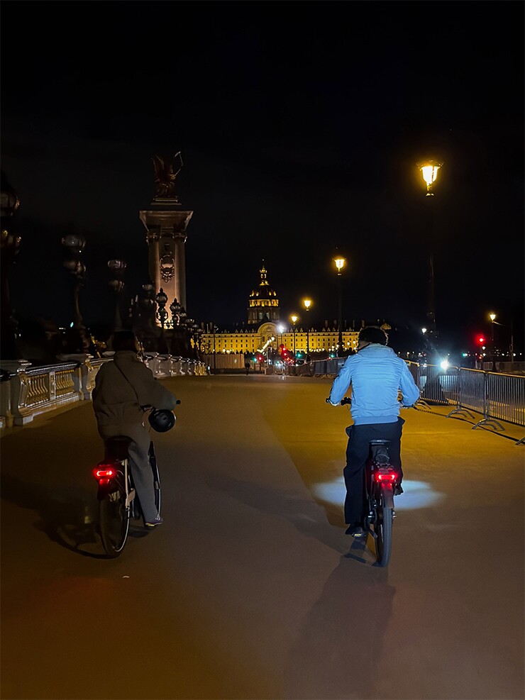 Lamine Yamal đi du lịch cùng bạn gái xinh đẹp, tận hưởng cuộc sống xa hoa ở Paris - 10