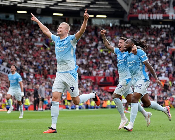 Man City ra về với 3 điểm, dù chỉ chơi với 10 người từ sớm