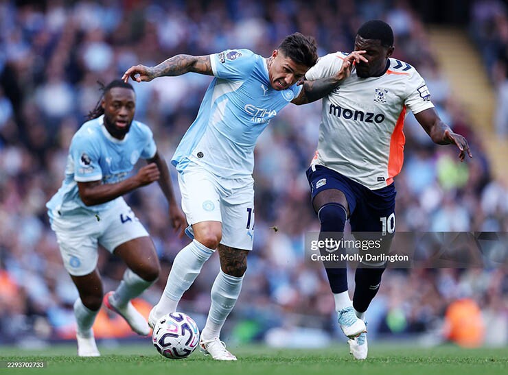 Enzo Fernandez có trận đấu thành công cùng Man City