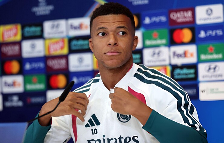 Dugarry chê Mbappe "trẻ con" và "đáng thương"