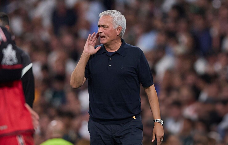 Mourinho bảo vệ những siêu sao thực thụ