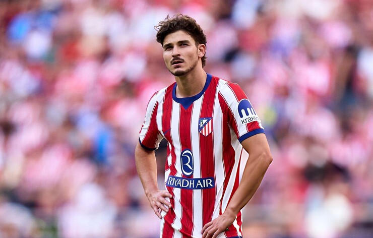 Alvarez vẫn chờ ngày rời Atletico