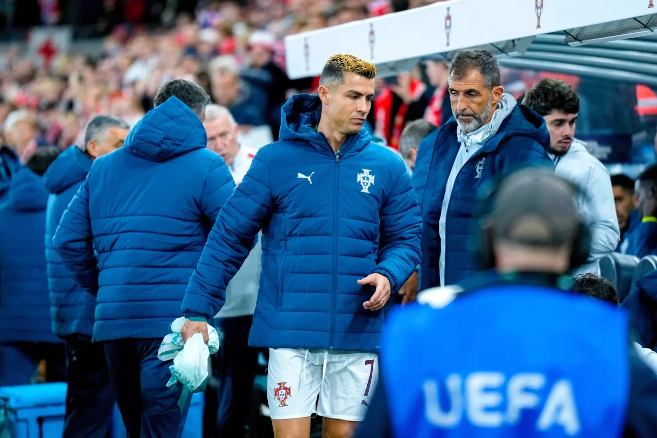 Nóng Ronaldo rời ĐT Bồ Đào Nha, nguy cơ giã từ sự nghiệp quốc tế - 1