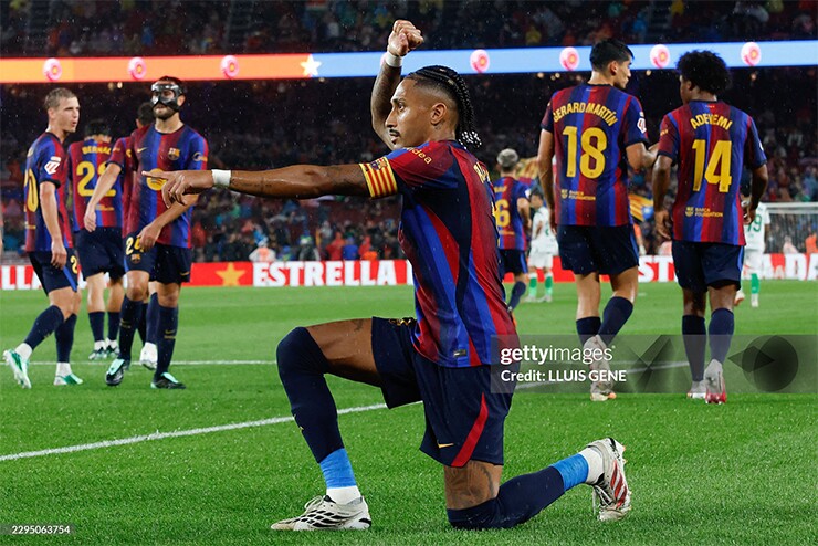 Phong độ ấn tượng giúp Raphinha đạt điểm trung bình 8,77 theo WhoScored
