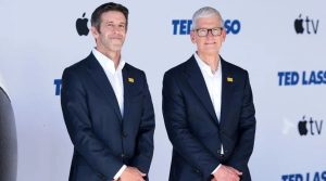Tân CEO Apple có mức lương khủng cỡ nào?