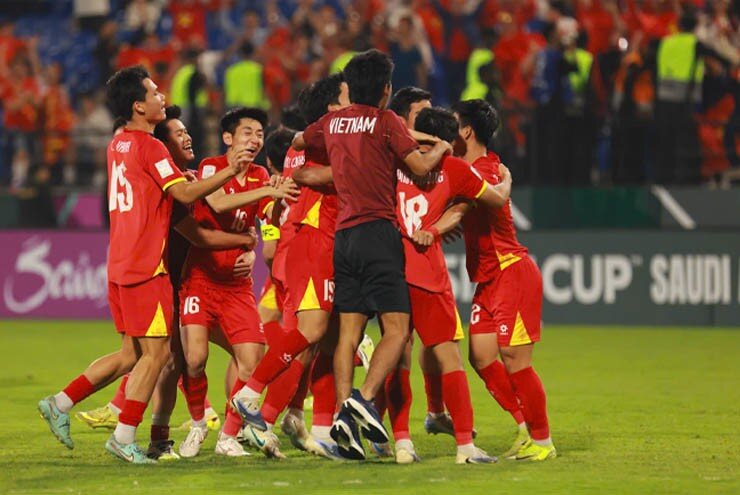 U23 Việt Nam đứng trước nhiều bài toán về lực lượng ngay trước ngày lên đường tham dự ASIAD 2026. Ảnh Anh Khoa