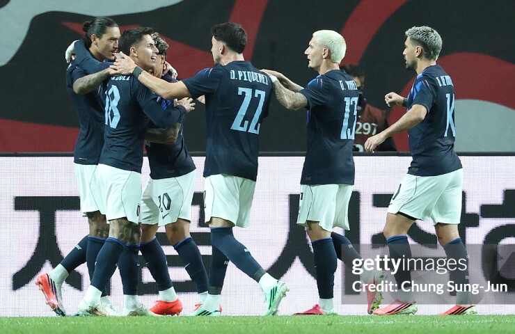 Video bóng đá Hàn Quốc - Uruguay: Son Heung Min và đồng đội thảm bại - 1