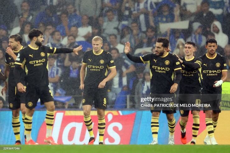 Haaland tỏa sáng giúp Man City thắng trận ra quân
