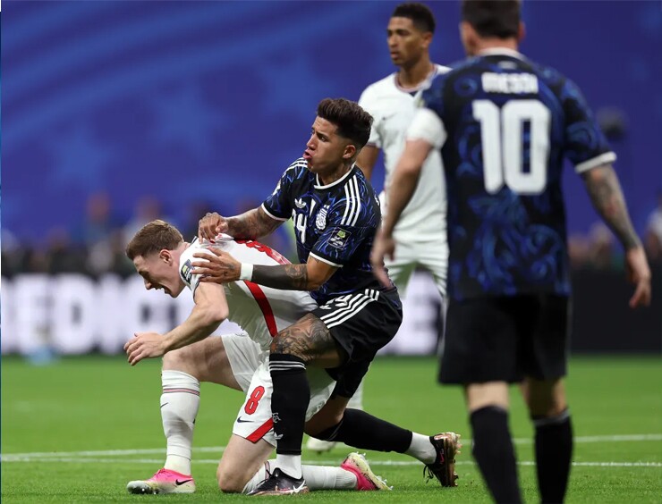 Fernandez từng chơi xấu Anderson ở World Cup 2026