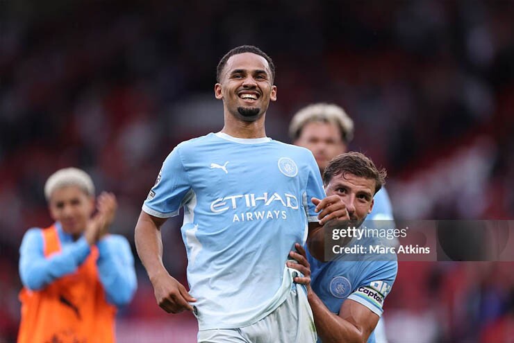 Ndiaye có màn thể hiện tốt ở derby Manchester