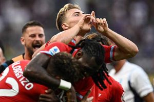 Kết quả bóng đá Inter Milan – Napoli: Điên rồ màn ngược dòng “nổ tung” San Siro (Serie A)
