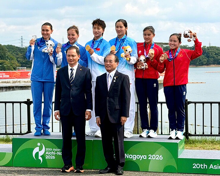 Nguyễn Thị Hương và Diệp Thị Hương mang về huy chương đầu tiên cho canoeing Việt Nam tại ASIAD
