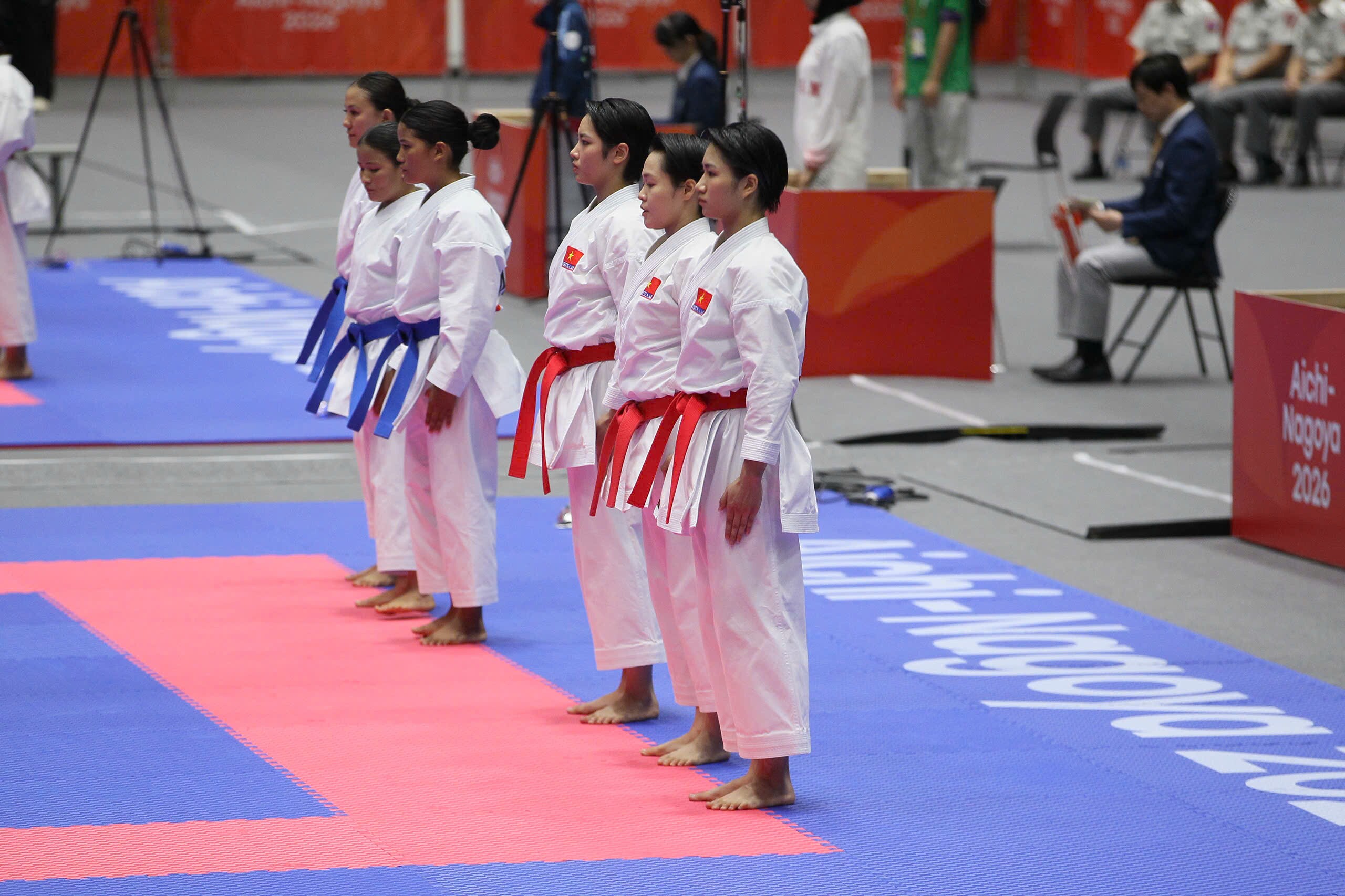 Trực tiếp ASIAD 22/9: Karate Việt Nam tối thiểu có HCB, Huy Hoàng rút lui bơi 1.500m - 4
