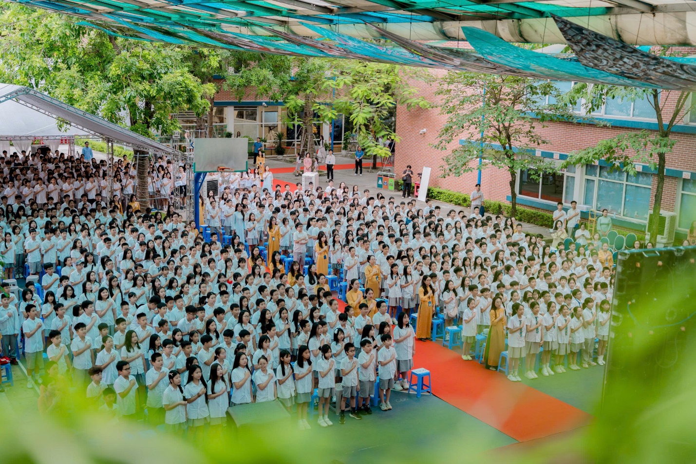 Trường PTLC Edison&nbsp;nằm giữa thành phố xanh Ecopark. Ảnh: Minh Phương