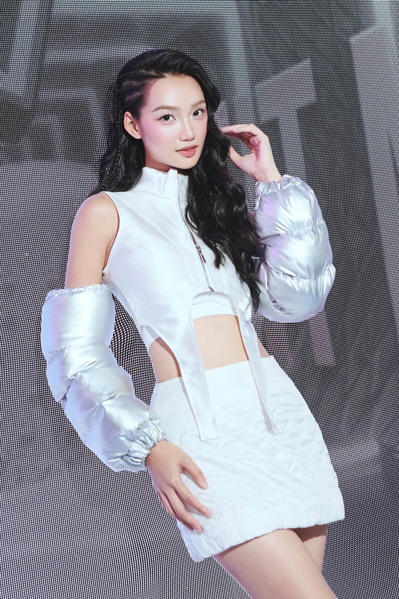 Á hậu Quỳnh Anh