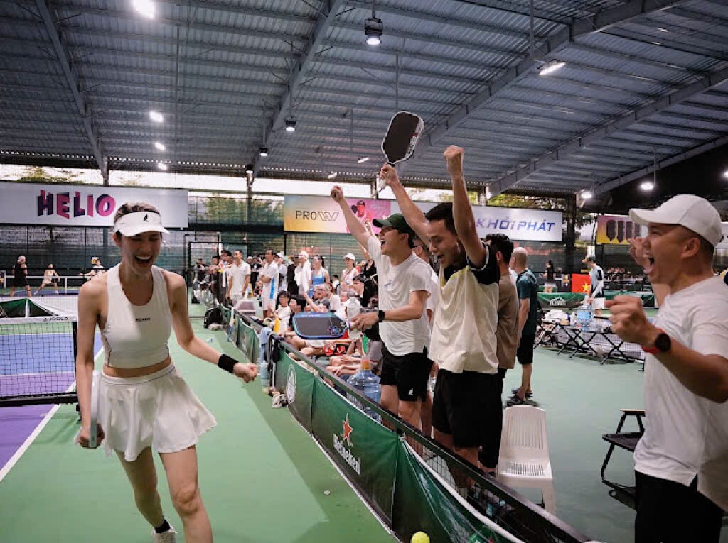 Siêu mẫu Trần Thu Hằng phá dớp "nữ hoàng về nhì", lần đầu vô địch World Cup Pickleball - 4