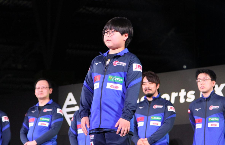 Yuki Kurihara tương đối rụt rè trong lễ xuất quân tham dự của ASIAD của thể thao Nhật Bản 