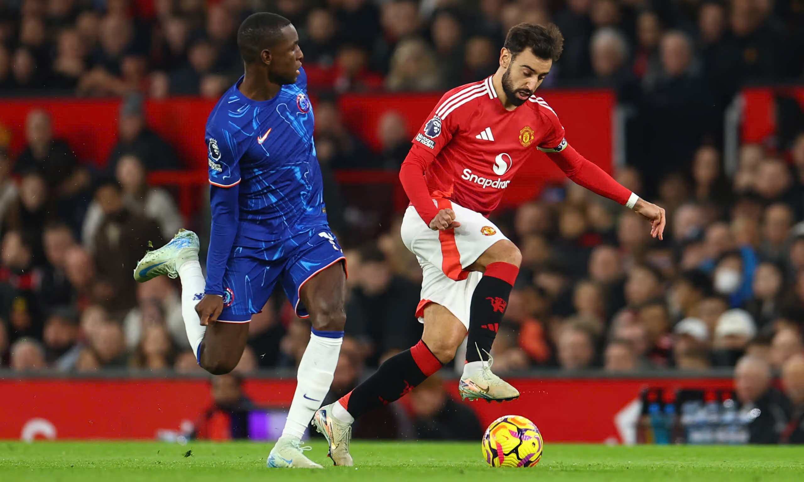 Bruno Fernandes vẫn là cầu thủ đáng chú ý nhất bên phía MU