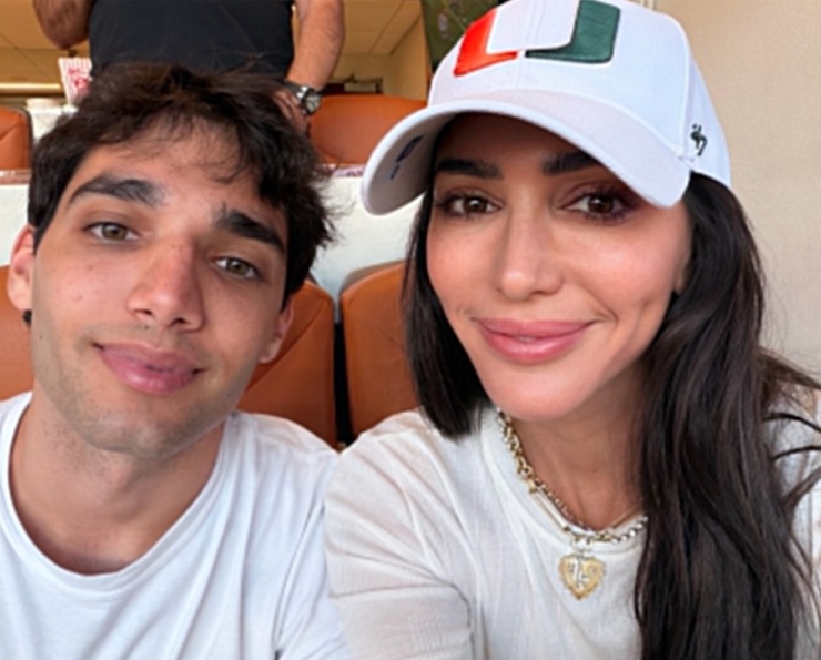 Lauren Silverman và con trai Adam. Ảnh: Instagram