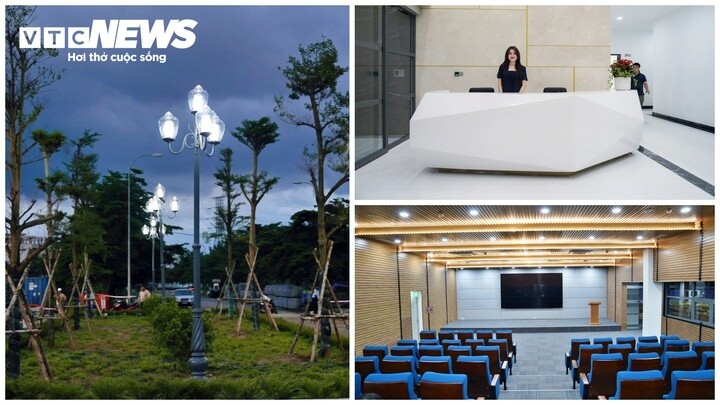 Tại cống ngăn triều Mương Chuối, hệ thống nhà quản lý trung tâm đã hoàn thiện. Bên ngoài, hệ thống điện, hạng mục thảm đá gia cố lòng sông và đường vận hành cũng đã được hoàn tất.