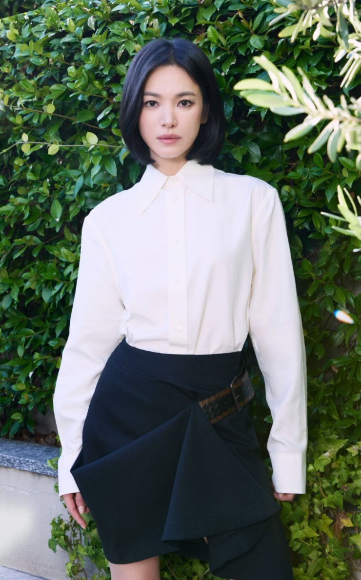 Song Hye Kyo tận hưởng những ngày nắng ở Milan - 2