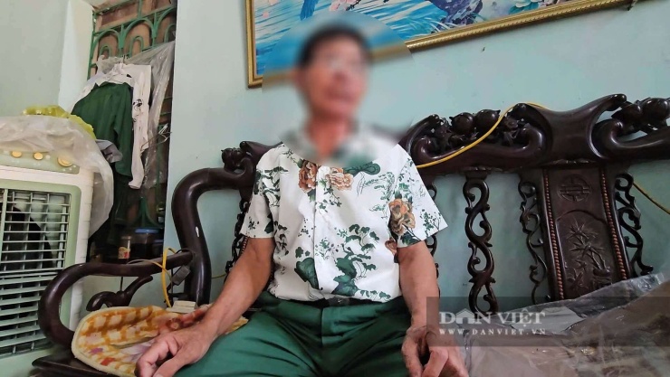 Ông D.V.H kể lại vụ việc dẫn đến xô xát với anh T ngày 28/9/2026. Ảnh: TB