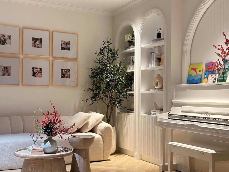 Mọi góc của ngôi nhà đều mang một vẻ đẹp tròn đầy, vừa vặn.