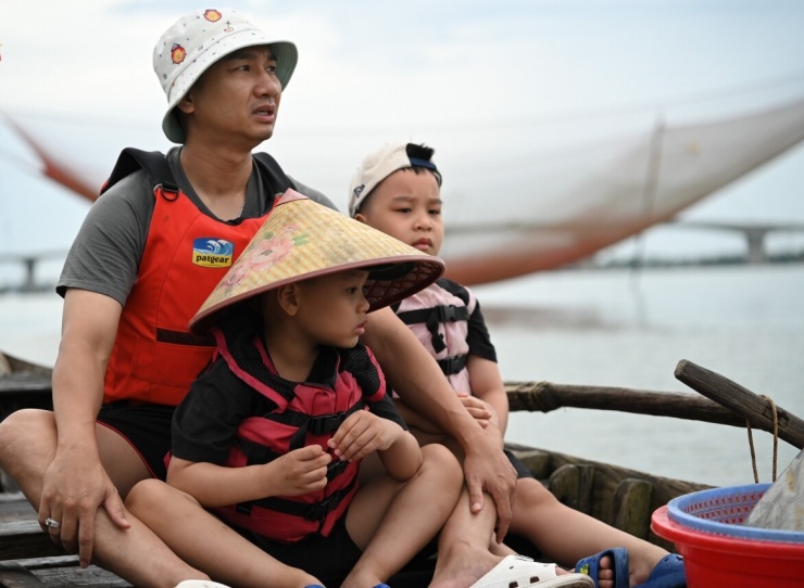 Lê Dương Bảo Lâm và con trai bất ngờ rời “Bố ơi mình đi đâu thế?” - 4