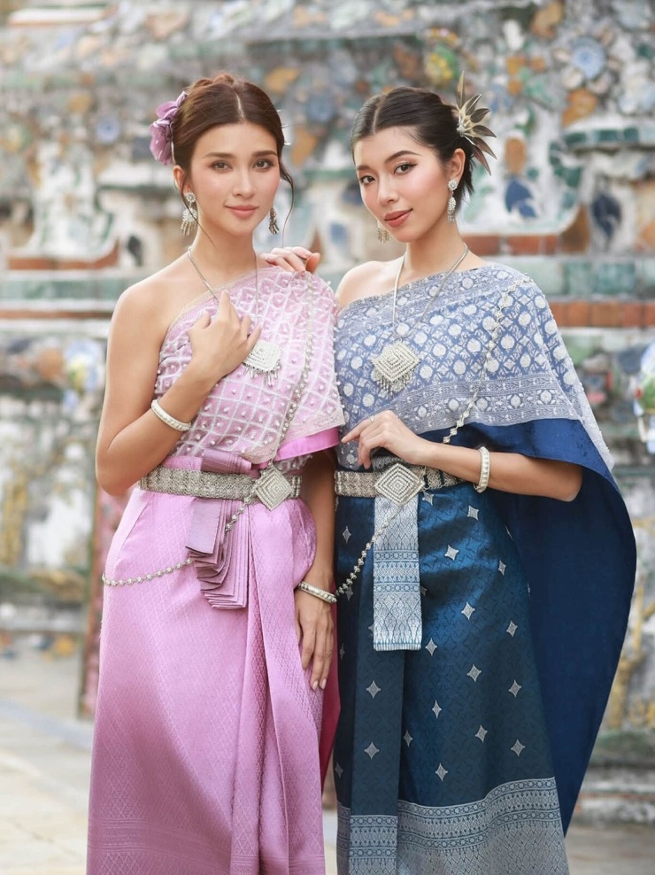 Ảnh sao 6/10: 'Công chúa hàng hiệu' Tiên Nguyễn 'quẩy' cùng em dâu tương lai - 8