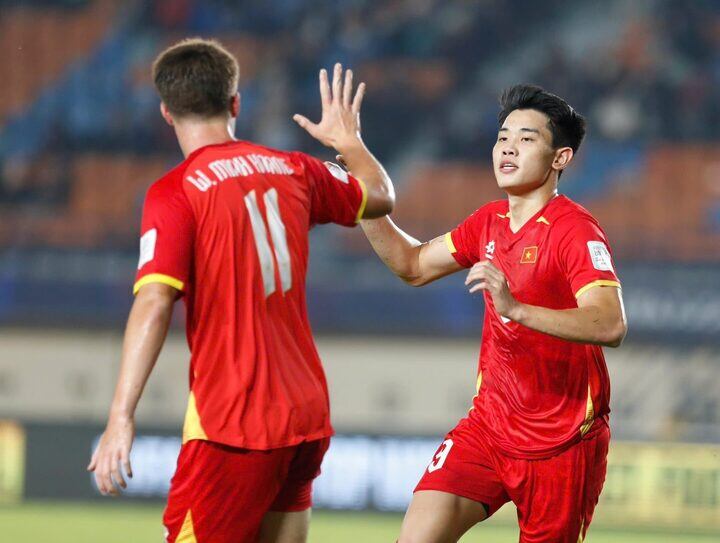 Đội tuyển Việt Nam liên tiếp tham dự hai giải đấu đều mang tên ASEAN Cup. (Ảnh: VFF)