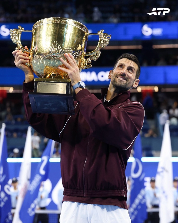 Djokovic vô địch China Open, áp sát kỷ lục của Federer - 1