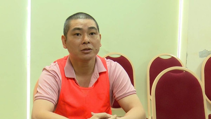 Đối tượng Lương Song Hào tại cơ quan Công an. Ảnh: CAHN.