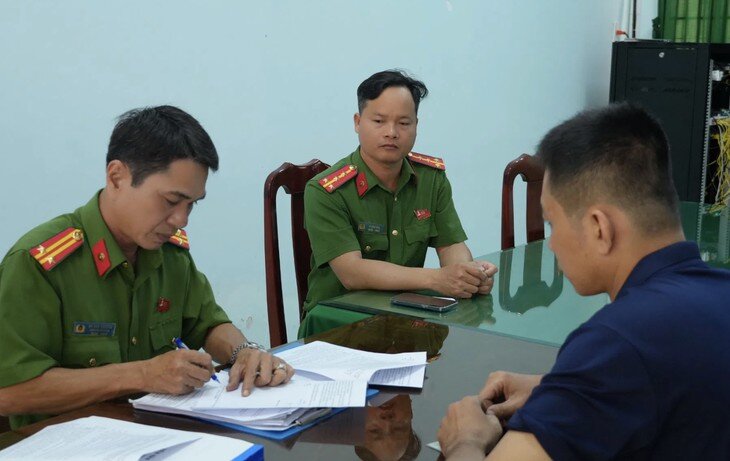Nguyễn T. T. tại cơ quan công an. Ảnh: Công an tỉnh Đồng Tháp