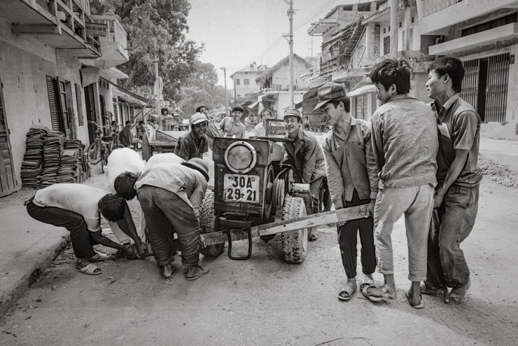 Nhịp sống Hà Nội thập niên 1990 qua ống kính nhiếp ảnh gia Anh - 8
