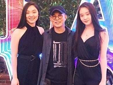 Lý Liên Kiệt và hai con gái lớn.