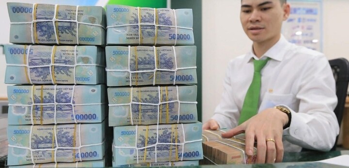 Các ngân hàng tại TP.HCM ‘bơm’ gần 5,8 triệu tỷ đồng ra thị trường. (Ảnh: Đ.V)