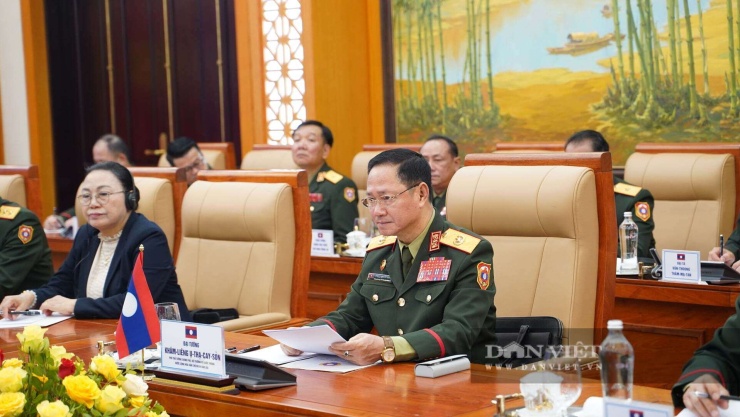 Đại tướng Khamliang Outhakaysone phát biểu tại hội đàm. Ảnh: Xuân Huy.