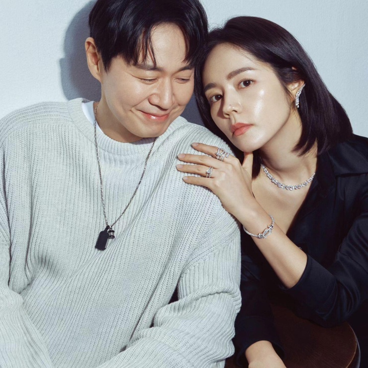Han Ga In và chồng, Yeon Jung Hoon. Ảnh: Nate