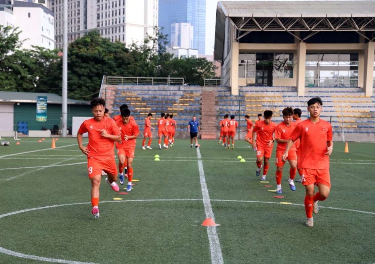 U15 Việt Nam tập luyện