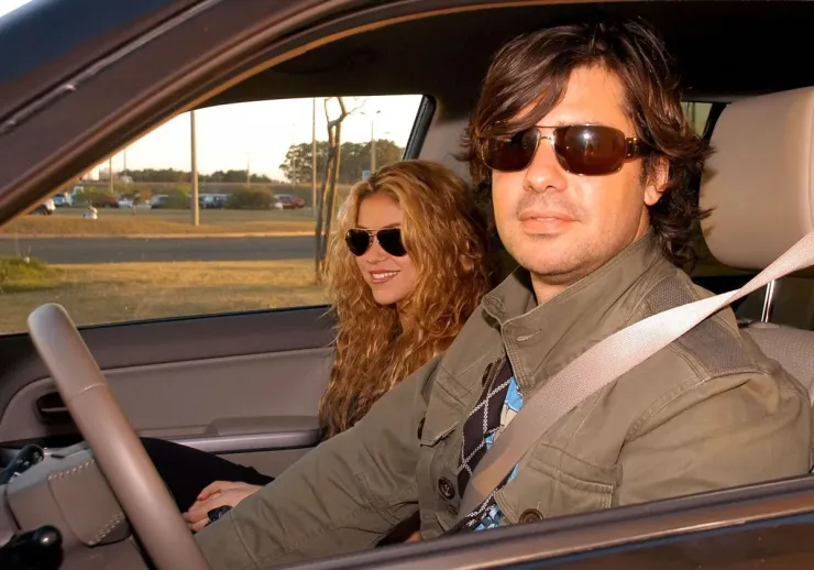 Shakira và Antoni thời còn hẹn hò. Ảnh: GTRES