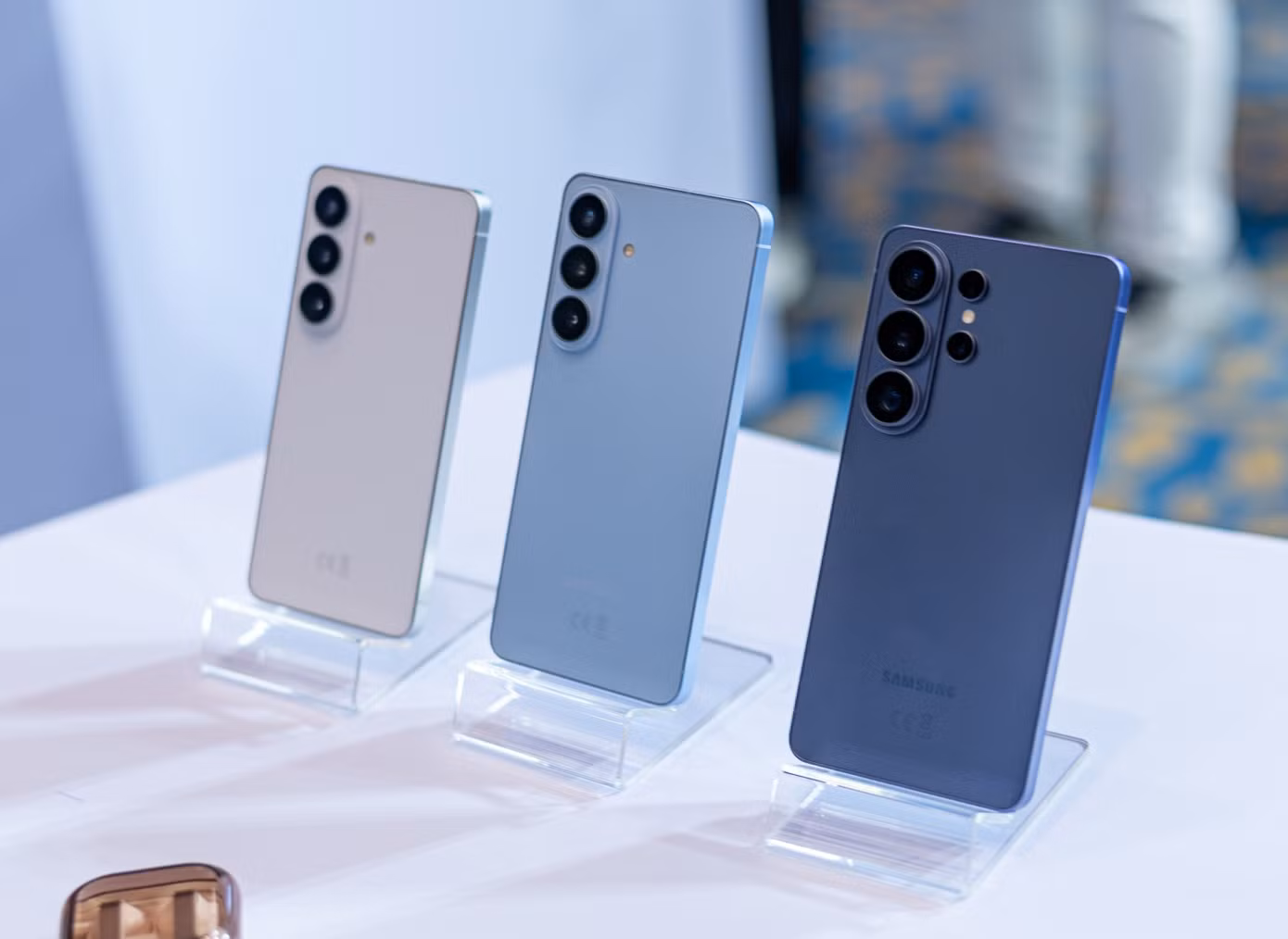 Samsung tăng giá loạt điện thoại ở Việt Nam, cao nhất 4 triệu mỗi máy