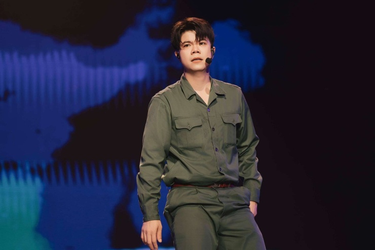Đinh Mạnh Ninh từng đối mặt với nguy cơ bị loại ở "Anh trai vượt ngàn chông gai". (Ảnh: NVCC)