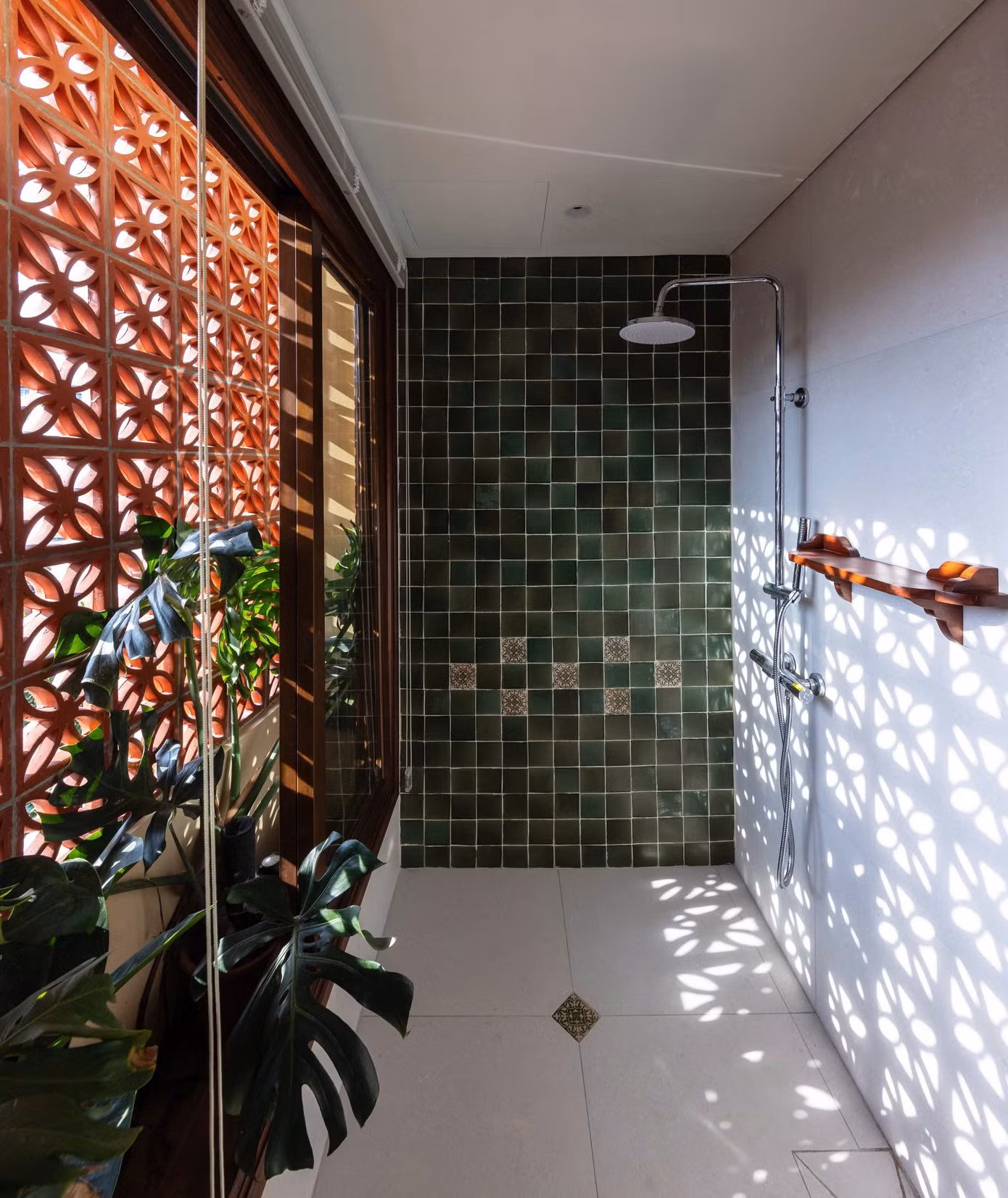 Ngôi nhà 100m² ngoại thành Hà Nội có phòng ngủ như tổ chim - 26