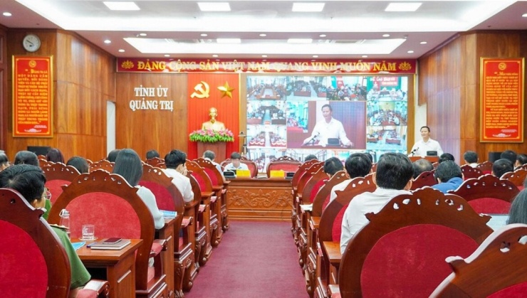 Phiên họp chuyên đề về khoa học, công nghệ, đổi mới sáng tạo và chuyển đổi số phục vụ phát triển kinh tế - xã hội tỉnh Quảng Trị