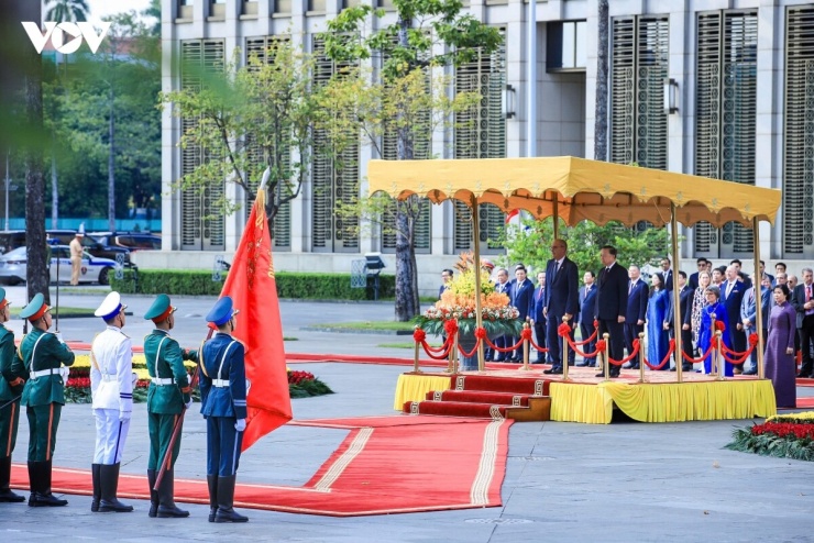 Tổng Bí thư, Chủ tịch nước Tô Lâm chủ trì lễ đón Tổng thống Thụy Sỹ Guy Parmelin - 4