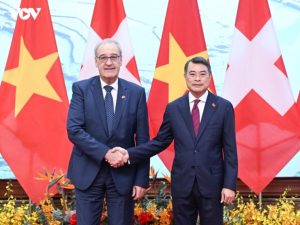 Thủ tướng Lê Minh Hưng hội kiến Tổng thống Thụy Sỹ