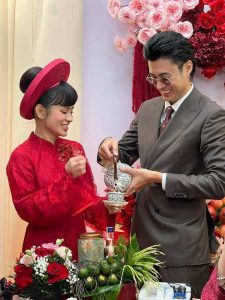 Diễn viên Vương Anh ‘Về nhà đi con’ tổ chức lễ ăn hỏi
