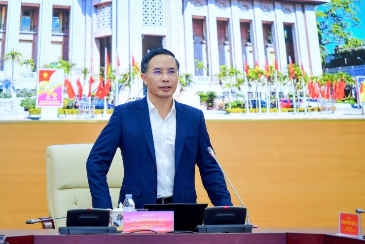 Thống đốc NHNN Phạm Đức Ấn chỉ đạo tại cuộc họp triển khai các giải pháp hoạt động của các tổ chức tín dụng sáng nay (Ảnh: SBV)
